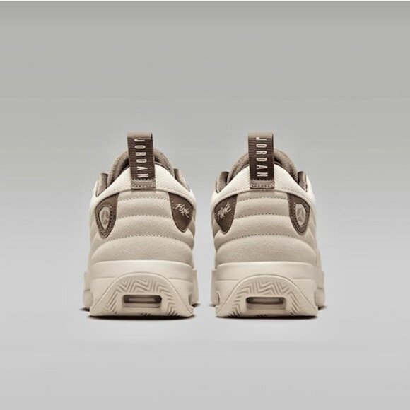 New! Size: 8.5 Women | Nike Jordan Max Aura 6 Legend Light Brown | FQ7943-200 - Picture 14 of 16